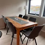 Apartment Sentral Toppleilighet 3.etg 4 Pers Svolvaer