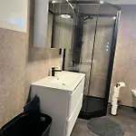 Sentral Toppleilighet 3.etg 4 Pers Apartment *