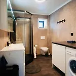 Sentral Toppleilighet 3.etg 4 Pers * Svolvaer