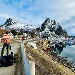 Apartment Sentral Toppleilighet 3.etg 4 Pers Svolvaer