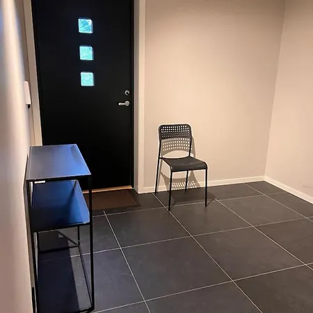 Sentral Toppleilighet 3.etg 4 Pers Apartment Svolvaer