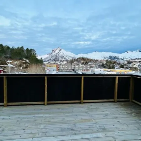 Sentral Toppleilighet 3.etg 4 Pers Apartment