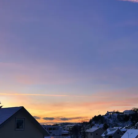 Mountain Panorama, Floor, Svolvaer, Lofoten Appartement *